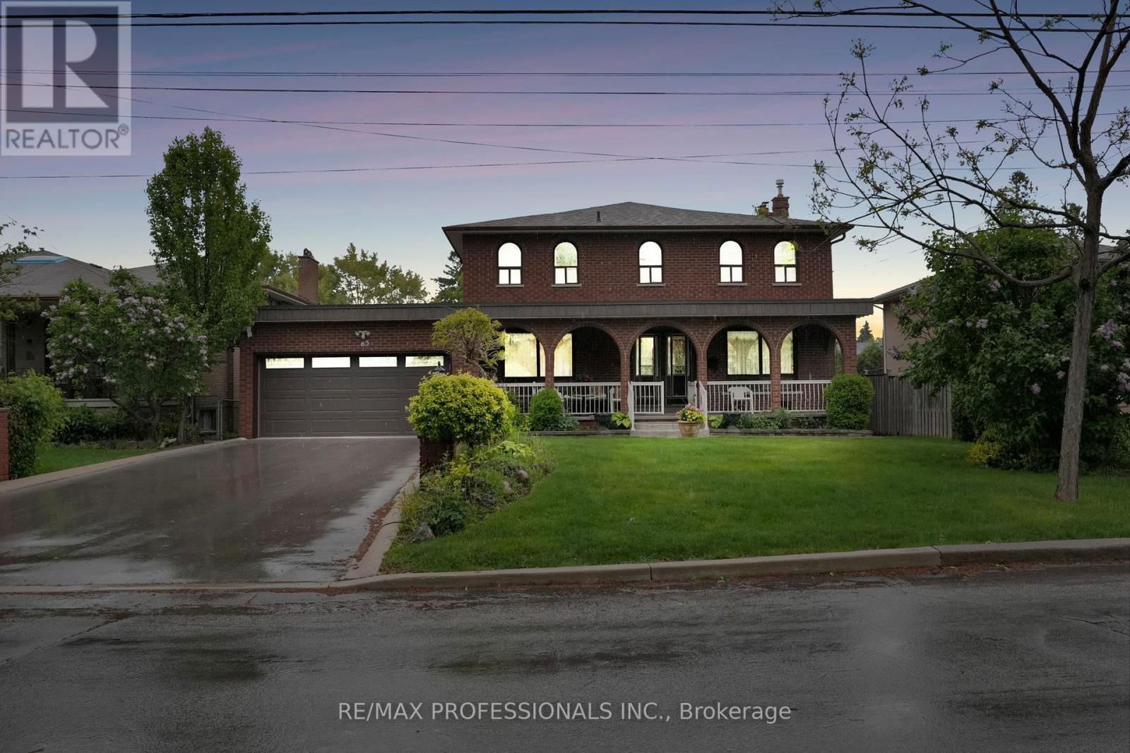 65 STRATHBURN BOULEVARD Image 35
