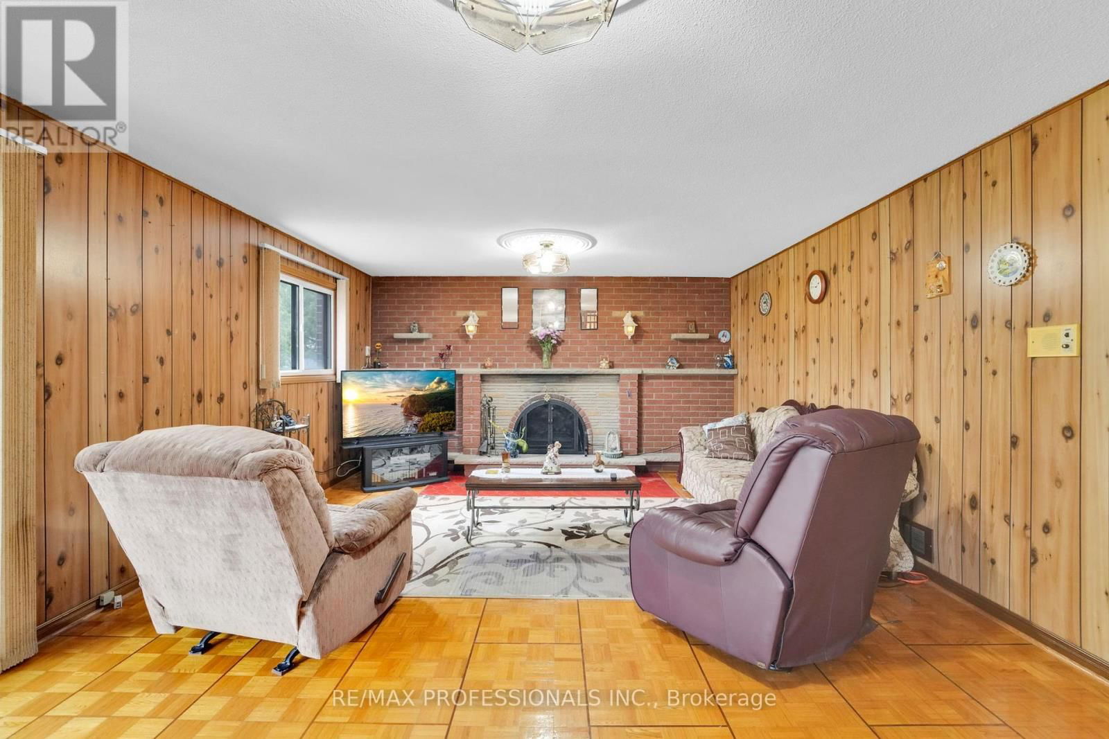 65 STRATHBURN BOULEVARD Image 9