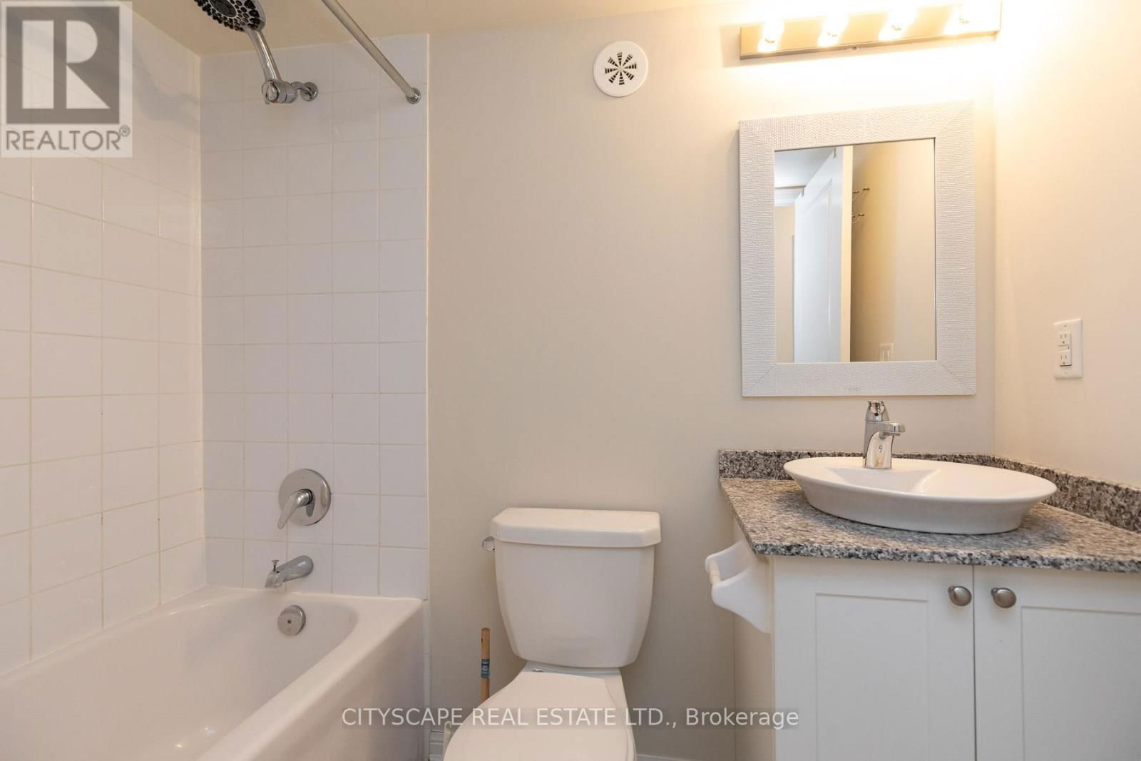 130 - 11 FOUNDRY AVENUE Image 11