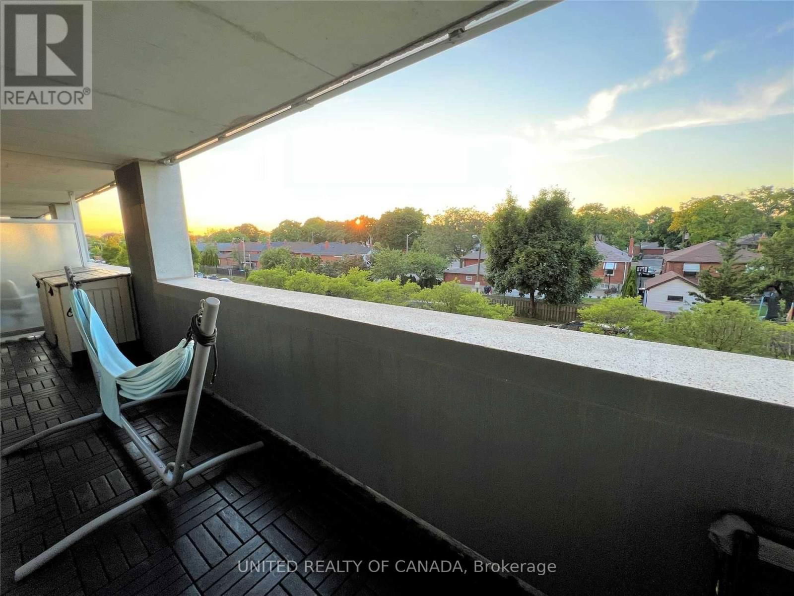 201 - 1040 THE QUEENSWAY AVENUE Image 13
