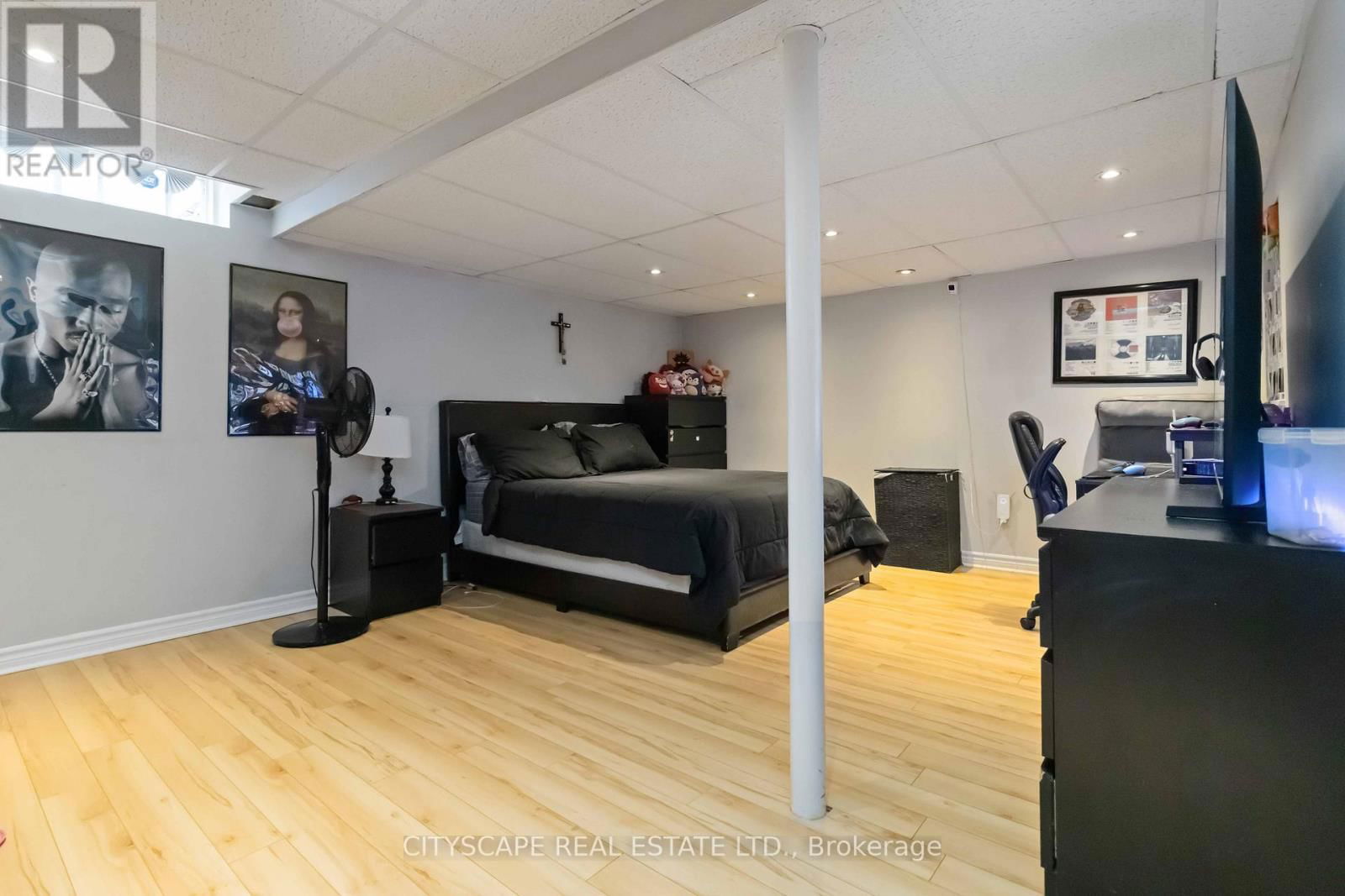 58 HANTON CRESCENT Image 35