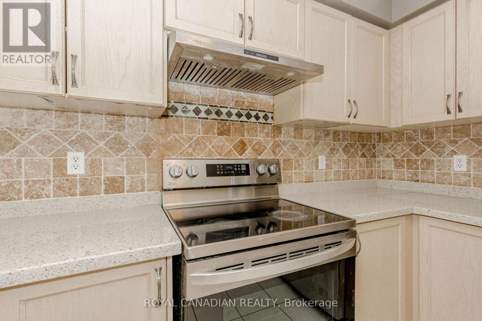3940 HAZELRIDGE ROAD Image 16