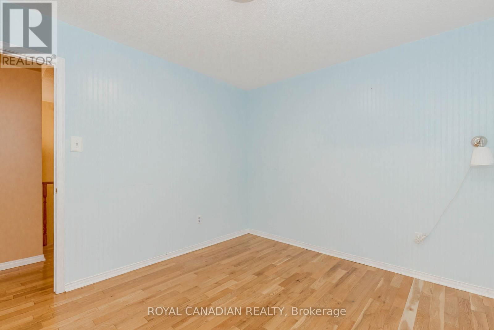 3940 HAZELRIDGE ROAD Image 32