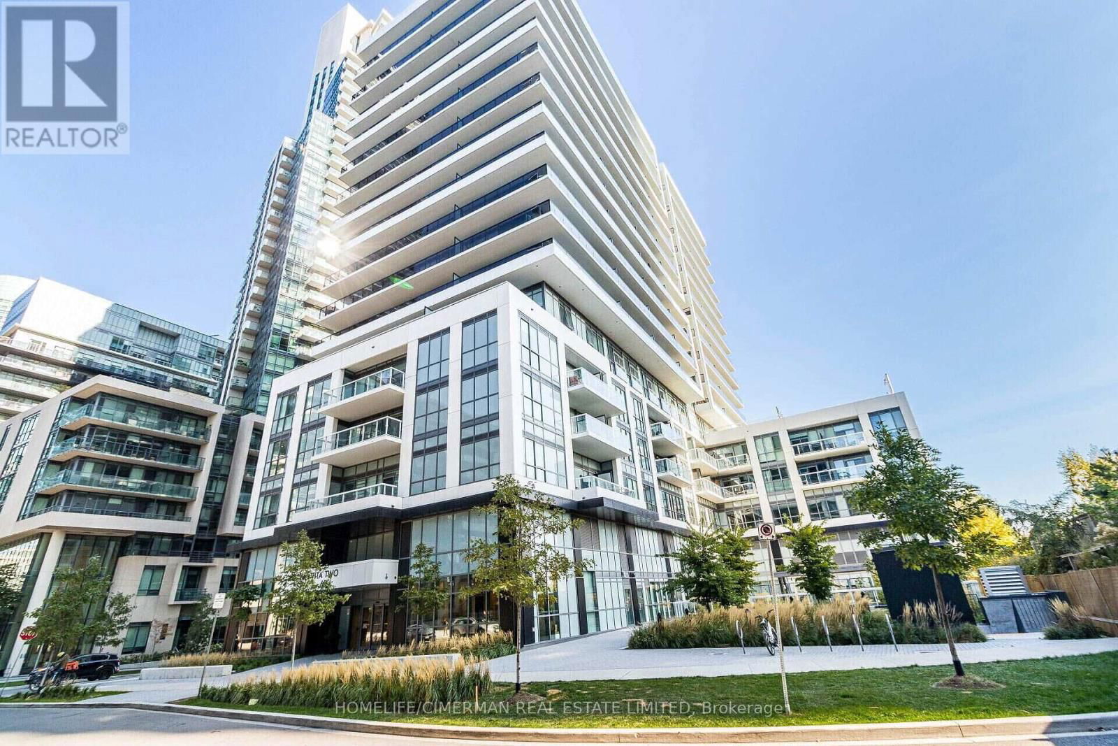 1204 - 65 ANNIE CRAIG DRIVE Image 1