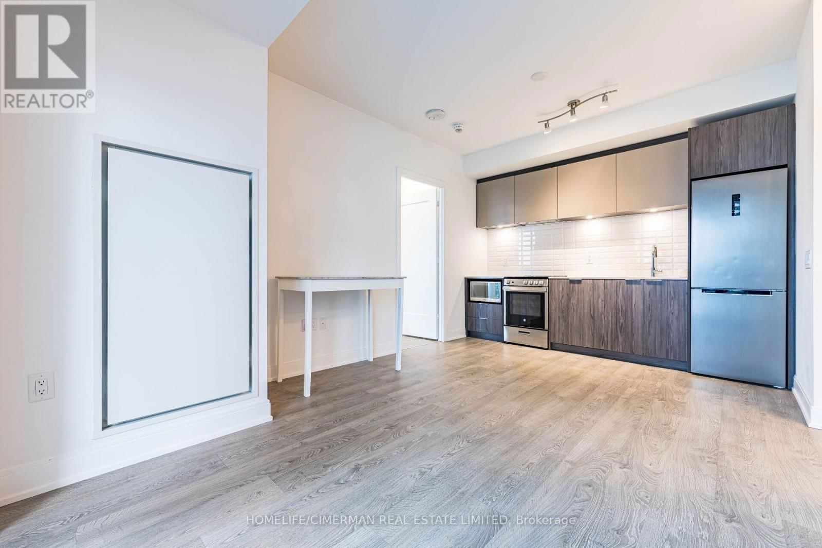 1204 - 65 ANNIE CRAIG DRIVE Image 12