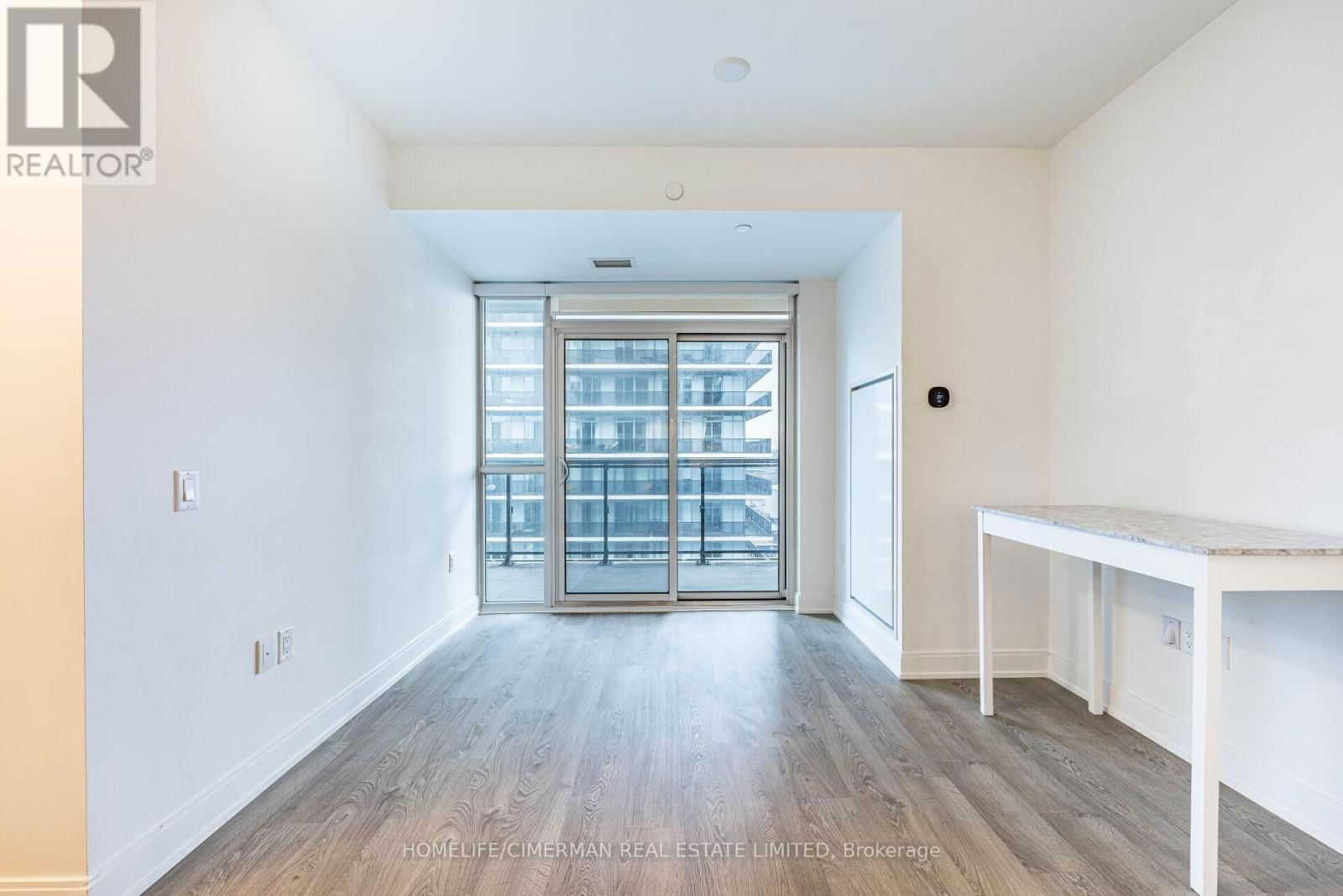 1204 - 65 ANNIE CRAIG DRIVE Image 14