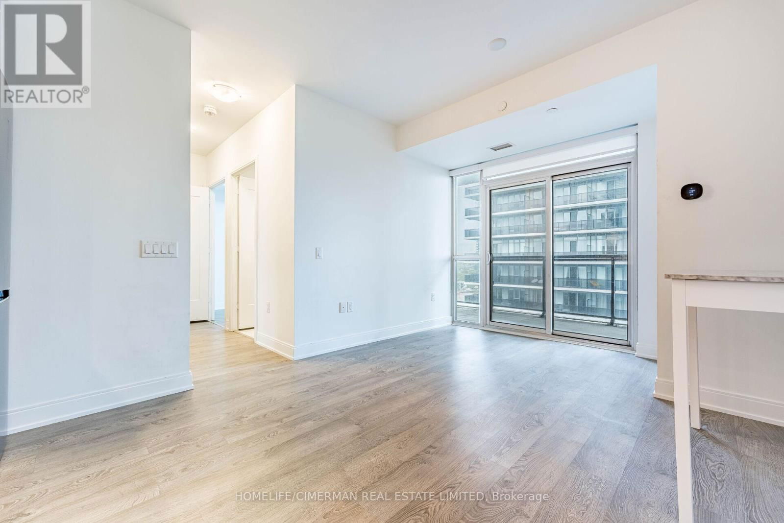 1204 - 65 ANNIE CRAIG DRIVE Image 22