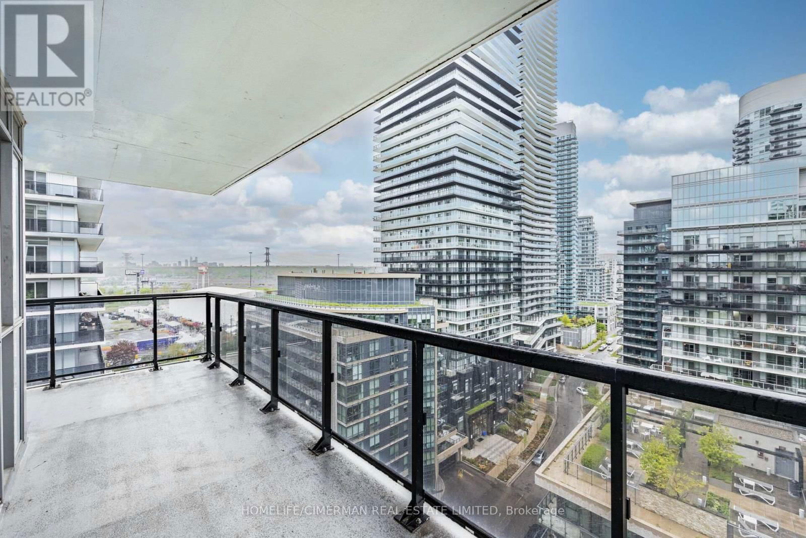 1204 - 65 ANNIE CRAIG DRIVE Image 34