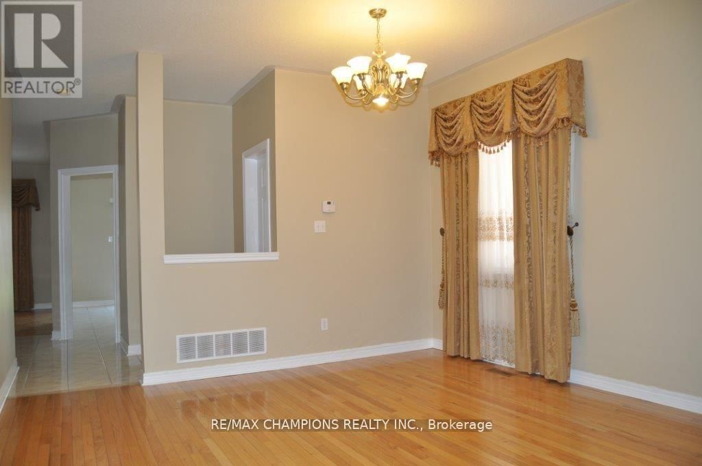 104 MASTERS GREEN CRESCENT Image 3