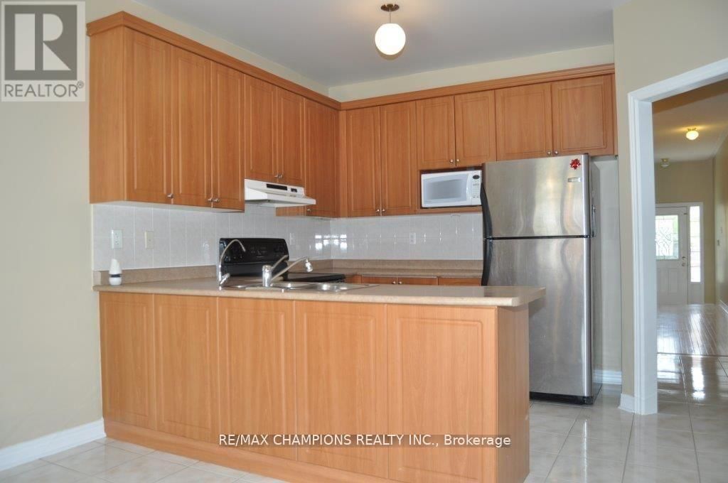 104 MASTERS GREEN CRESCENT Image 6