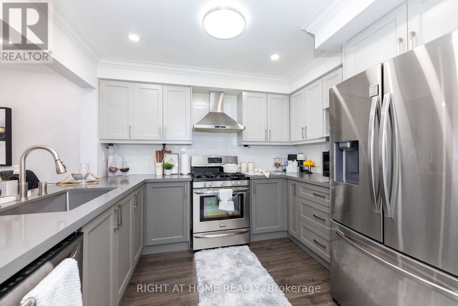 42 TILLER TRAIL Image 12