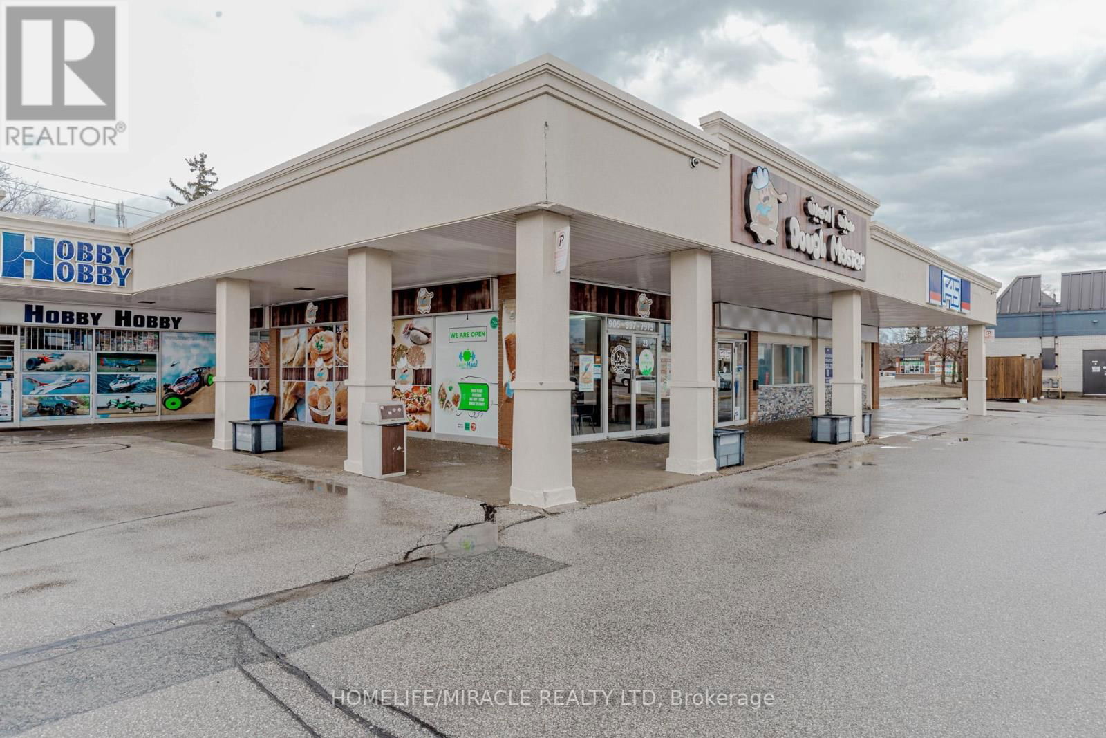 23 - 128 QUEEN STREET SOUTH Image 7