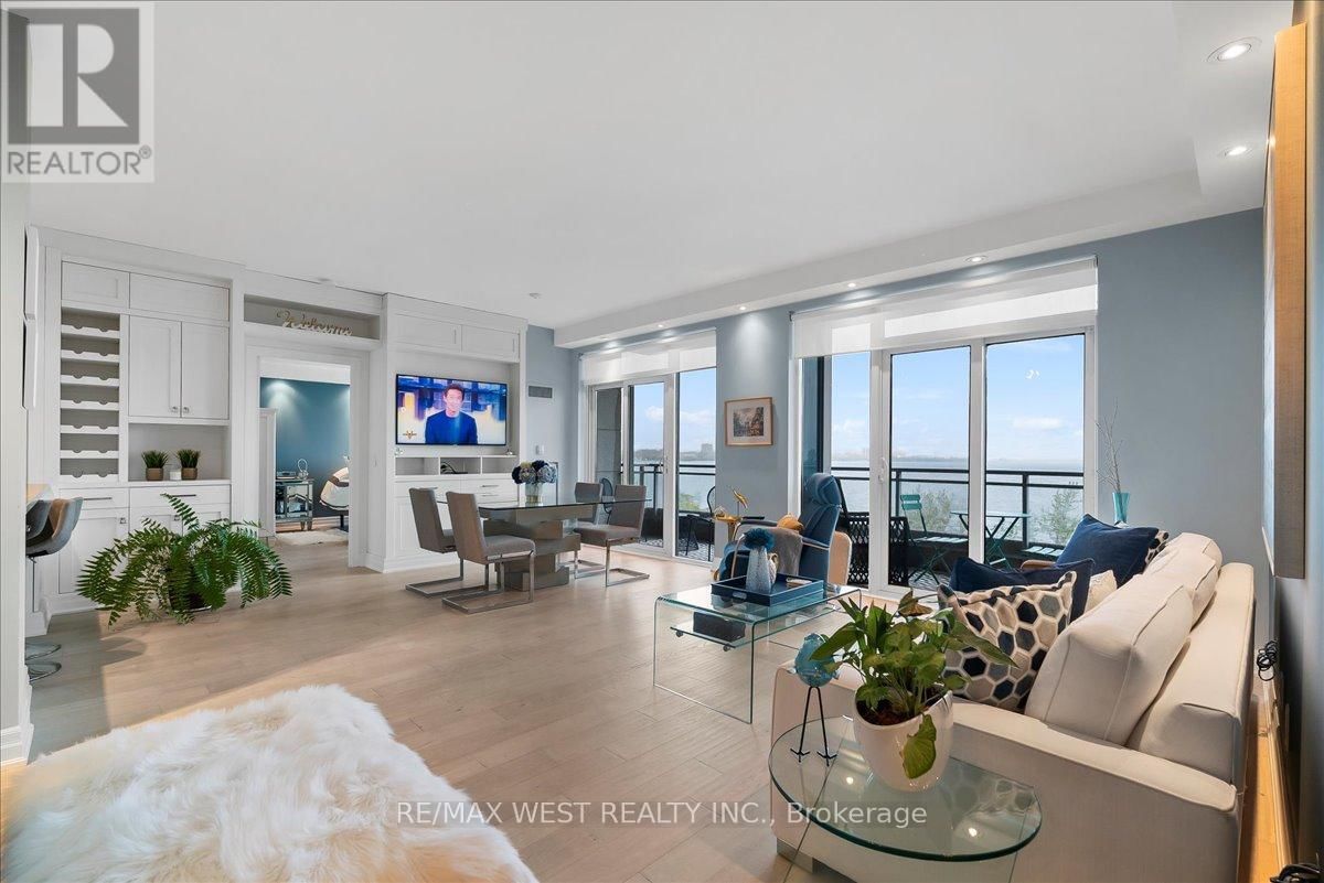 310 - 58 MARINE PARADE DRIVE Image 10