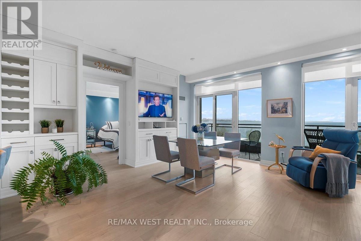 310 - 58 MARINE PARADE DRIVE Image 11