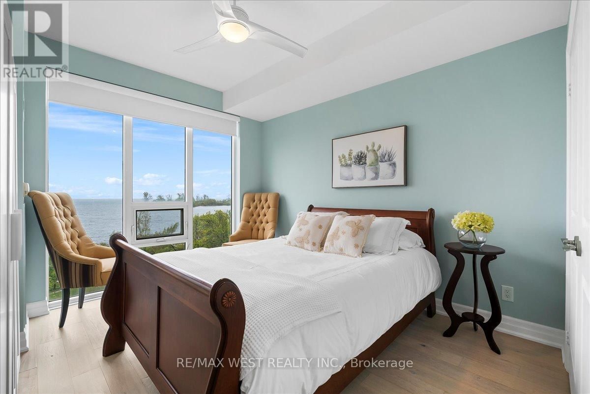 310 - 58 MARINE PARADE DRIVE Image 17