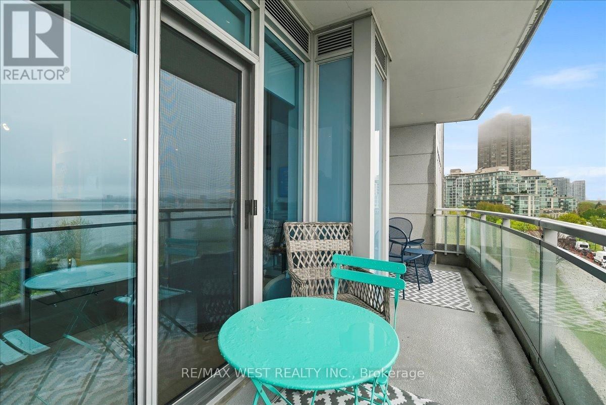 310 - 58 MARINE PARADE DRIVE Image 25