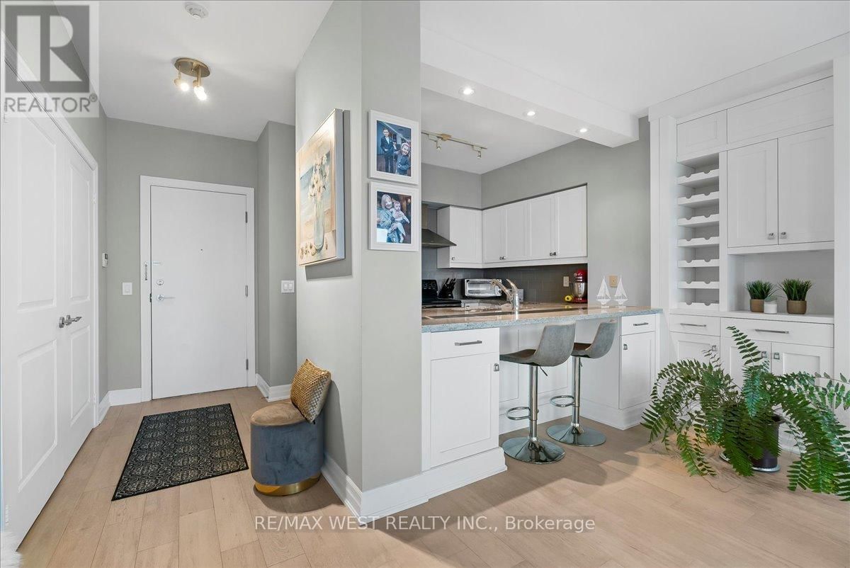 310 - 58 MARINE PARADE DRIVE Image 6