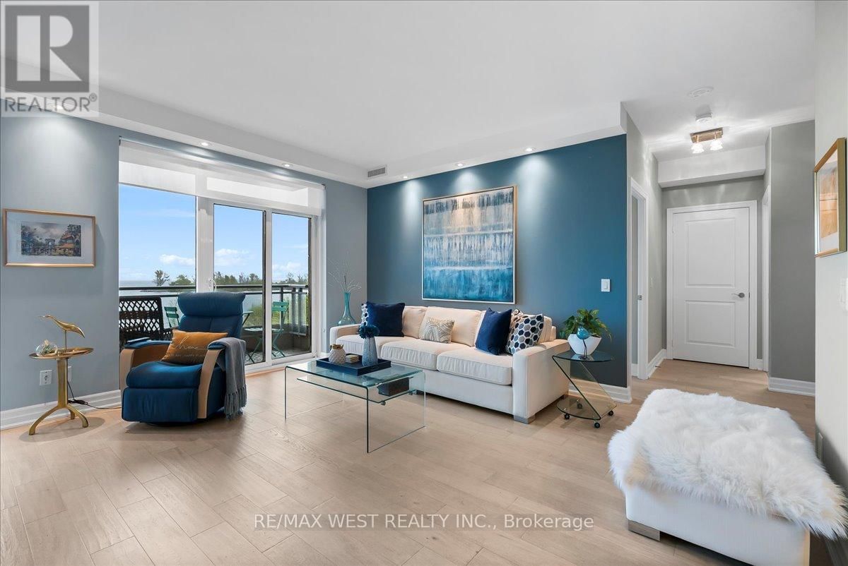 310 - 58 MARINE PARADE DRIVE Image 9