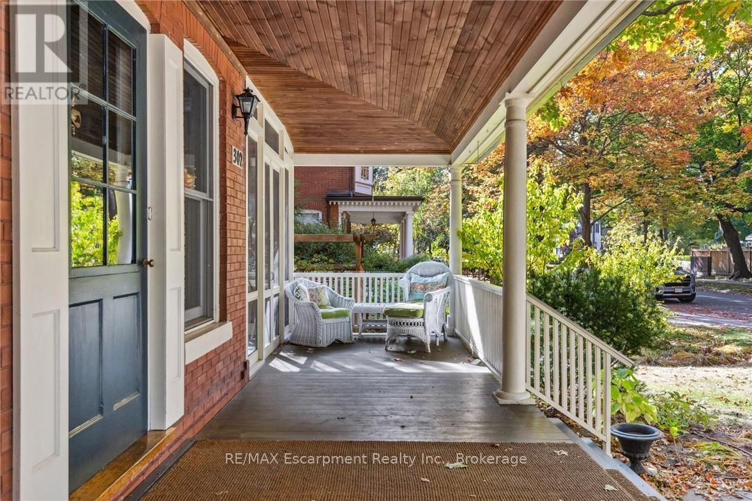 302 WILLIAM STREET Image 4