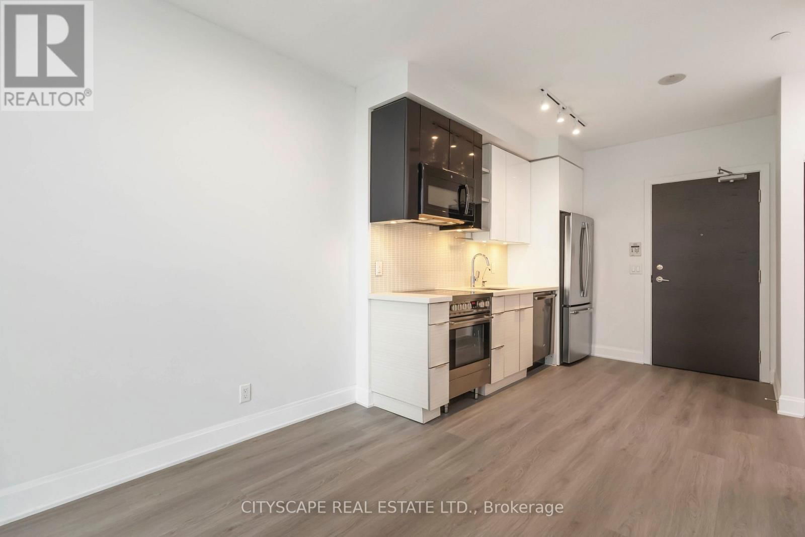 3405 - 33 SHORE BREEZE DRIVE Image 21