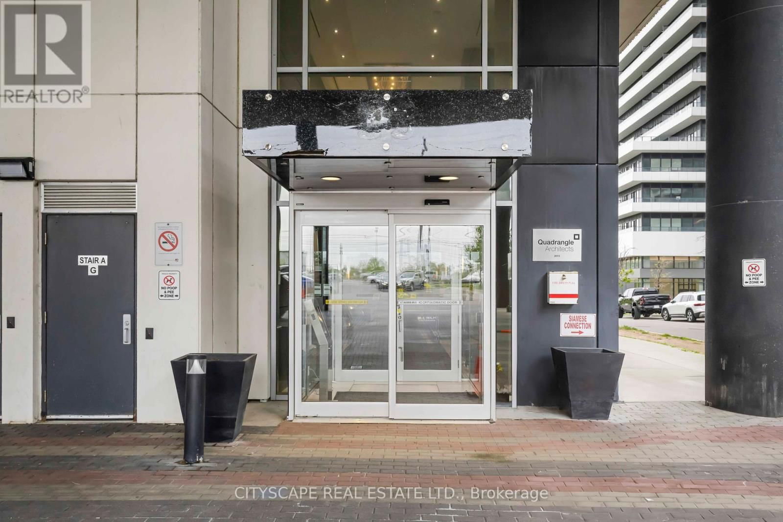 3405 - 33 SHORE BREEZE DRIVE Image 3