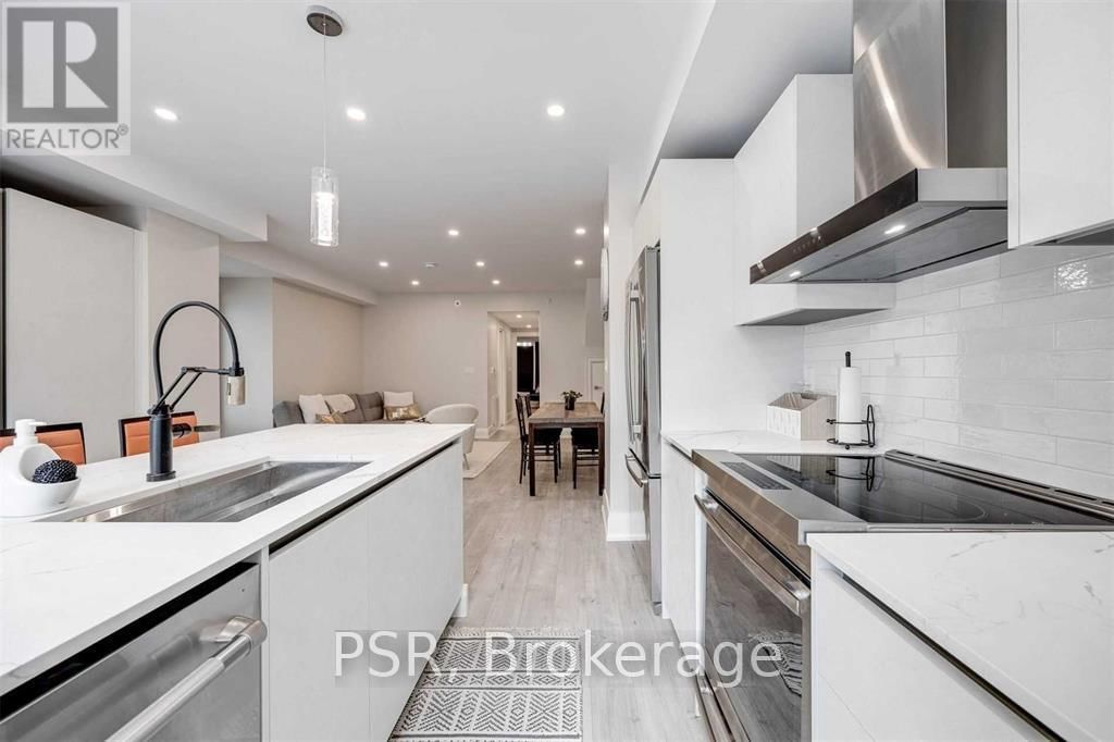 2 - 207 PERTH AVENUE Image 12