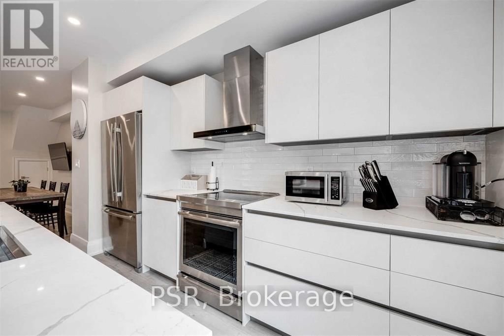 2 - 207 PERTH AVENUE Image 13