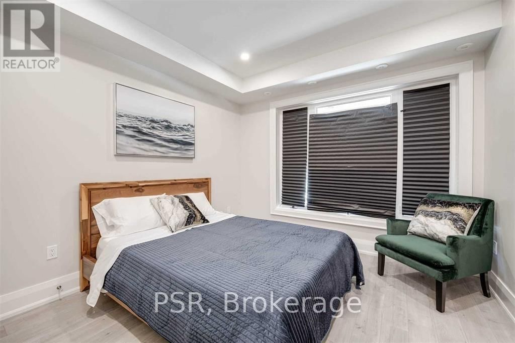 2 - 207 PERTH AVENUE Image 19
