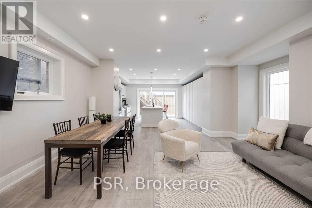 2 - 207 PERTH AVENUE Image 2