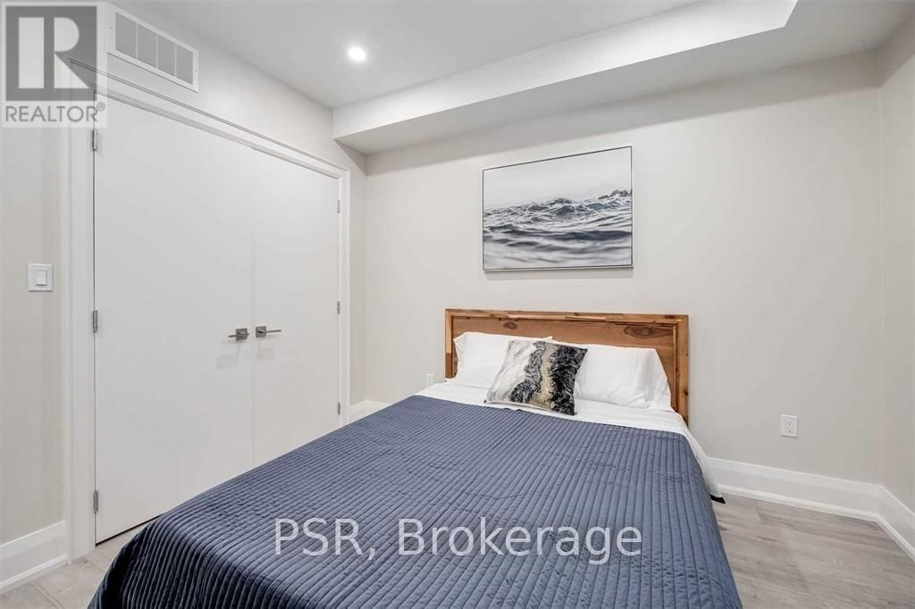 2 - 207 PERTH AVENUE Image 20