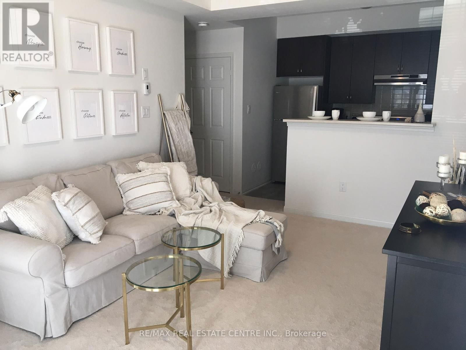 326 - 250 SUNNY MEADOW BOULEVARD Image 4