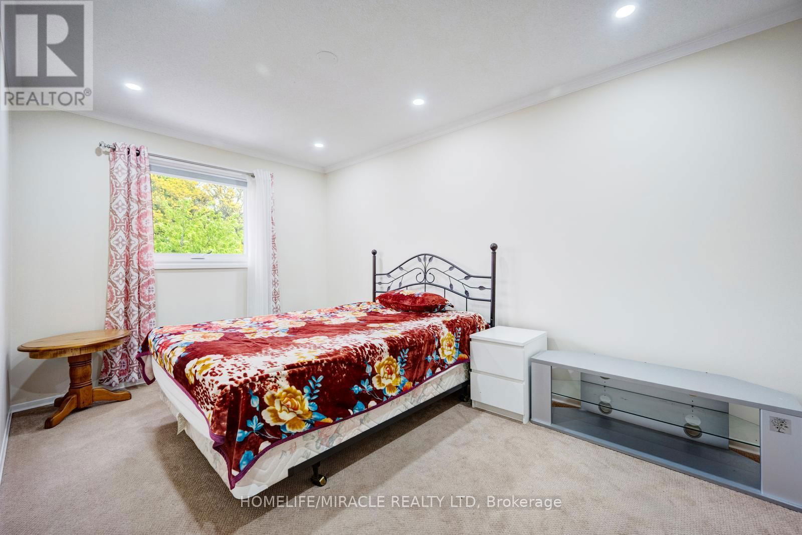 309 CONESTOGA DRIVE Image 33