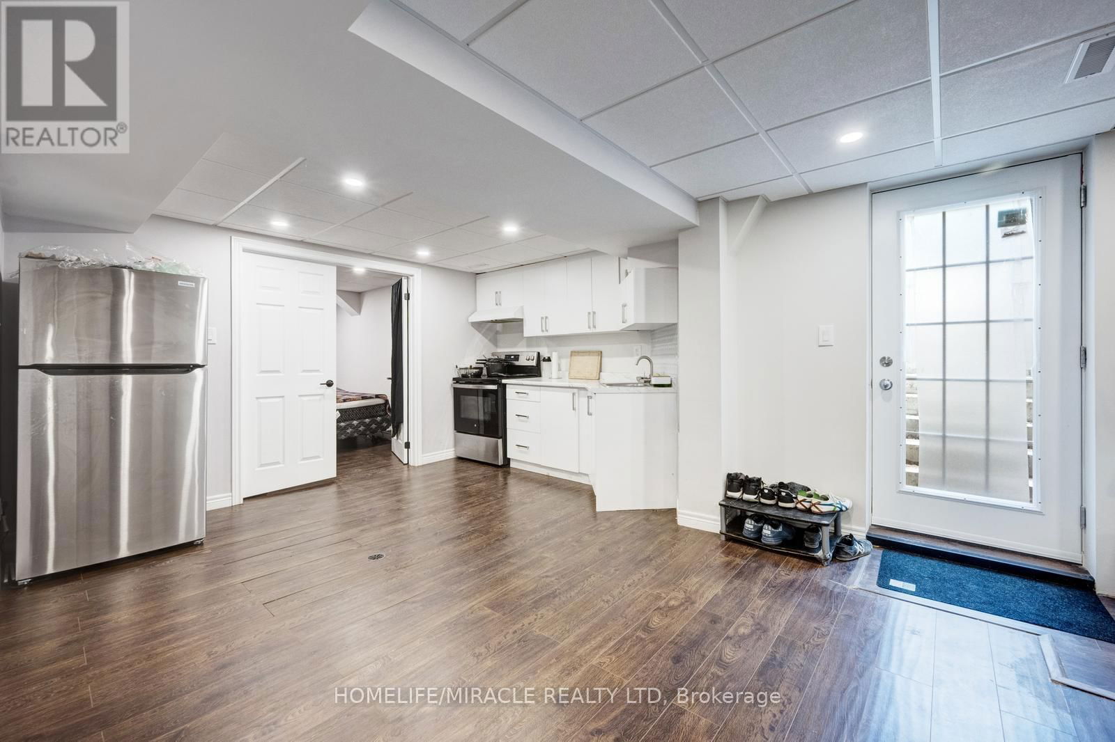 309 CONESTOGA DRIVE Image 39