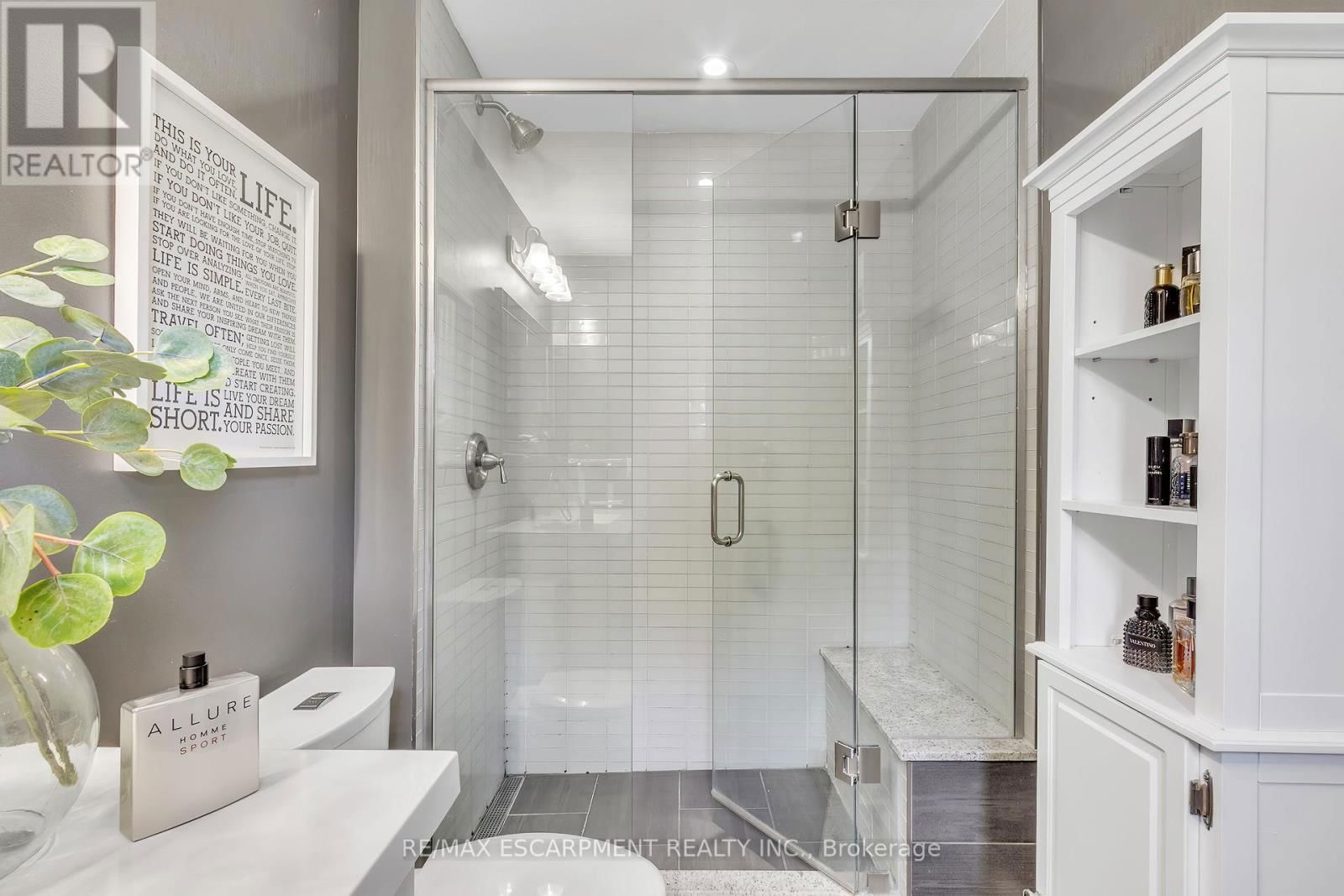5118 TREE COURT Image 20