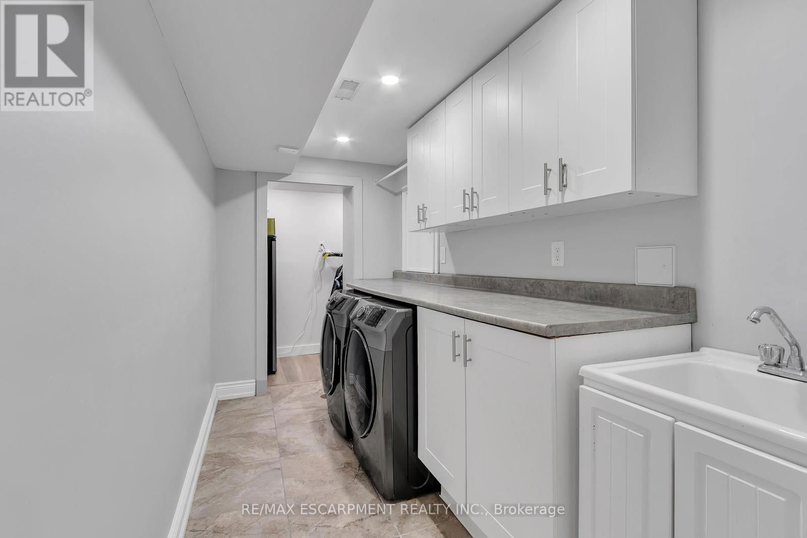 5118 TREE COURT Image 24