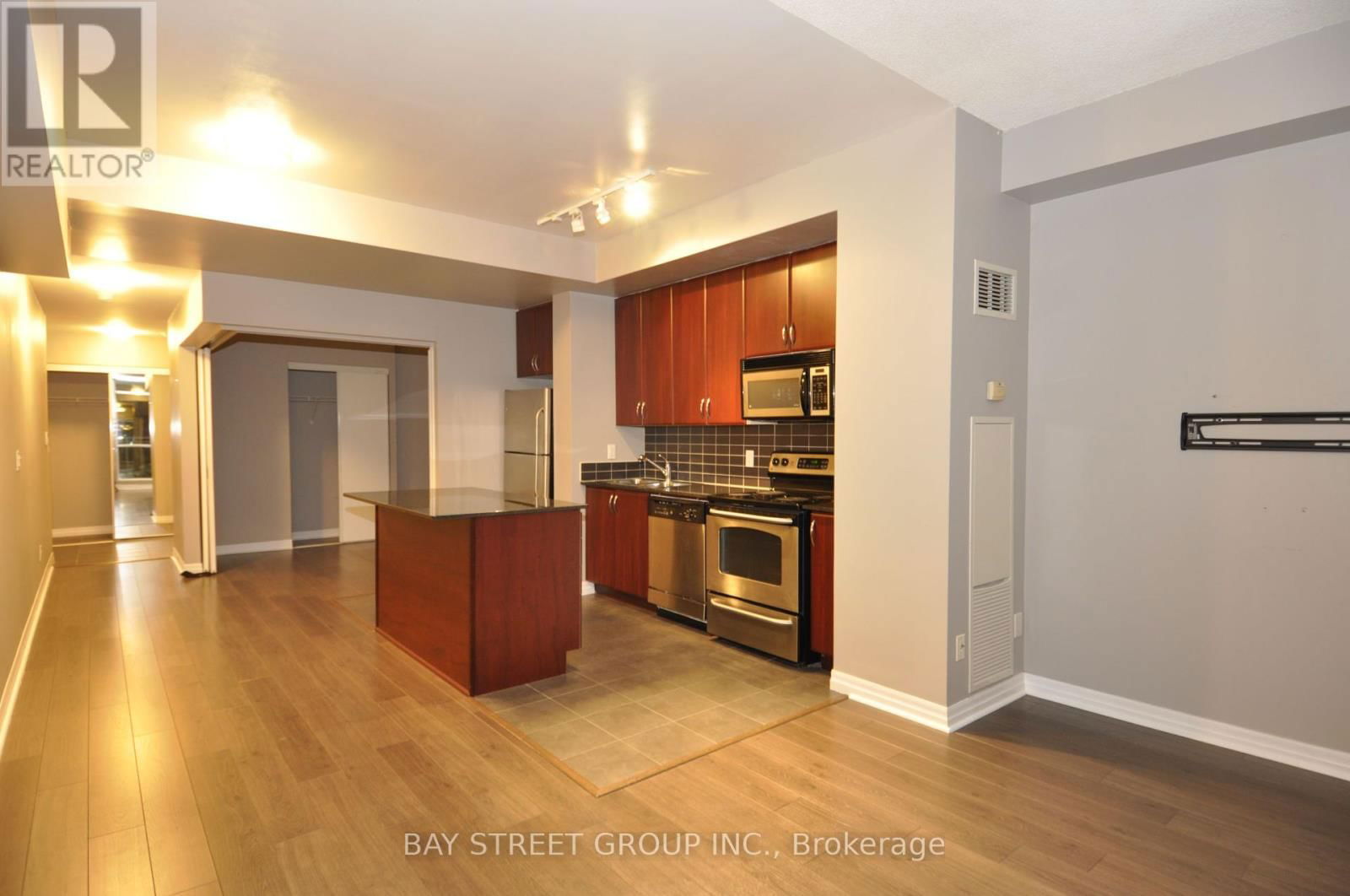 201 - 225 WEBB DRIVE Image 4