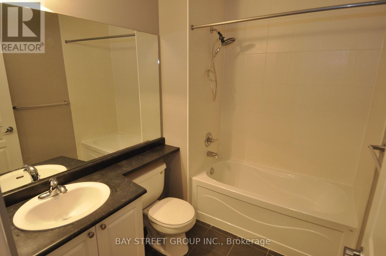 201 - 225 WEBB DRIVE Image 6