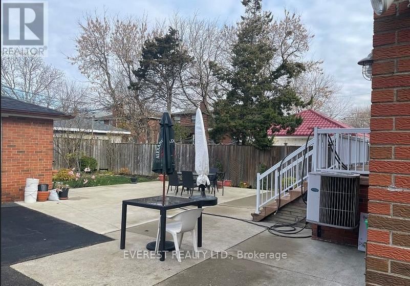 66 EVANS AVENUE Image 5