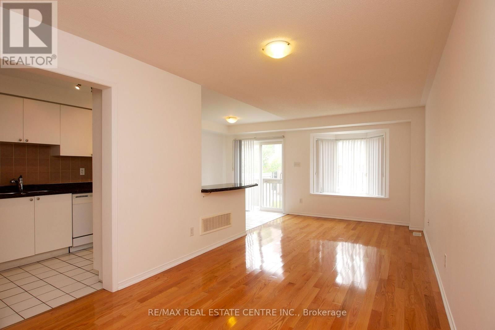 178 - 5255 PALMETTO PLACE Image 11