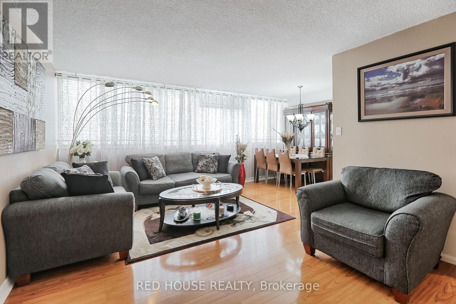 705 - 3590 KANEFF CRESCENT Image 6