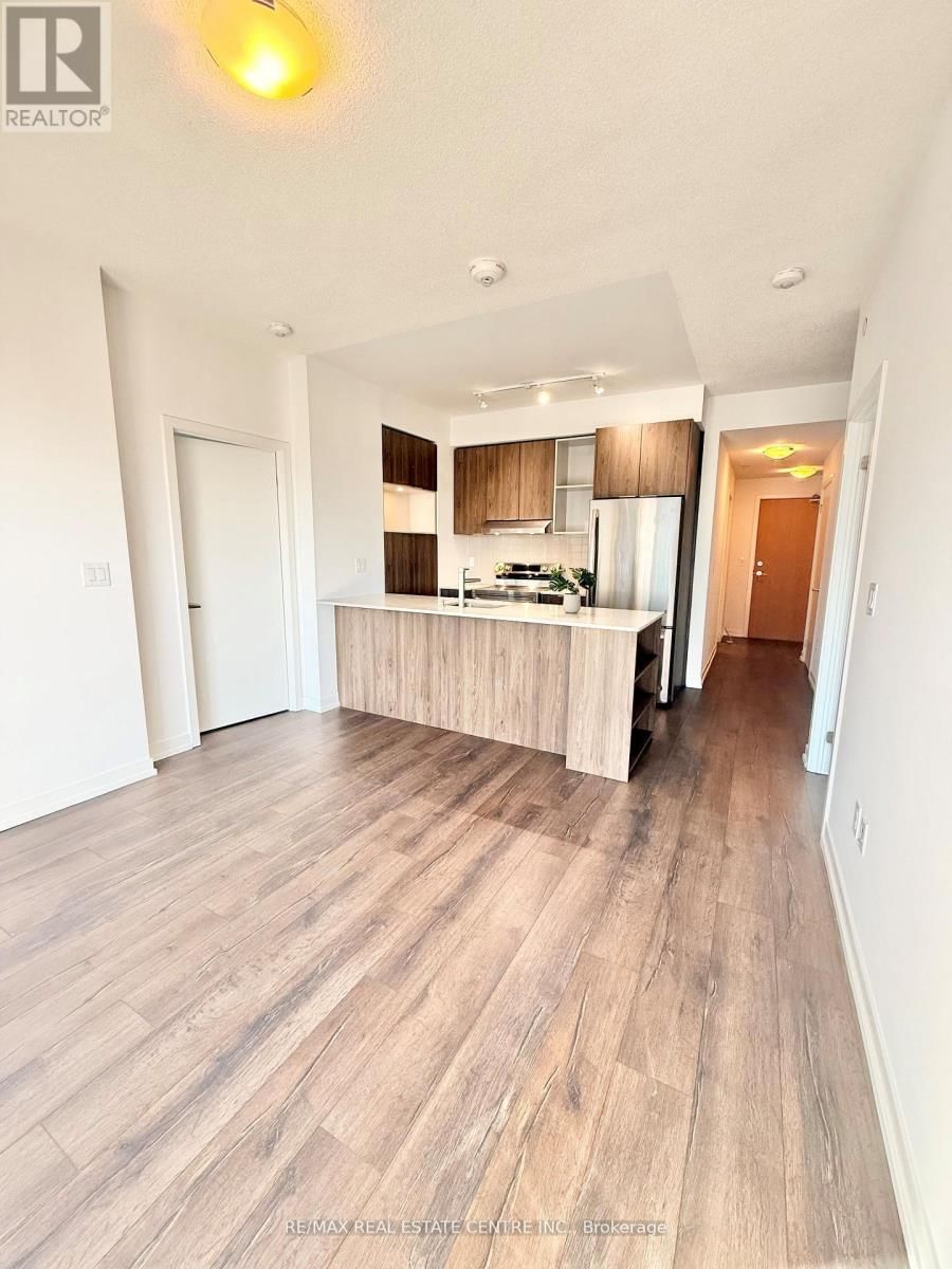 1322 - 2520 EGLINTON AVENUE Image 11