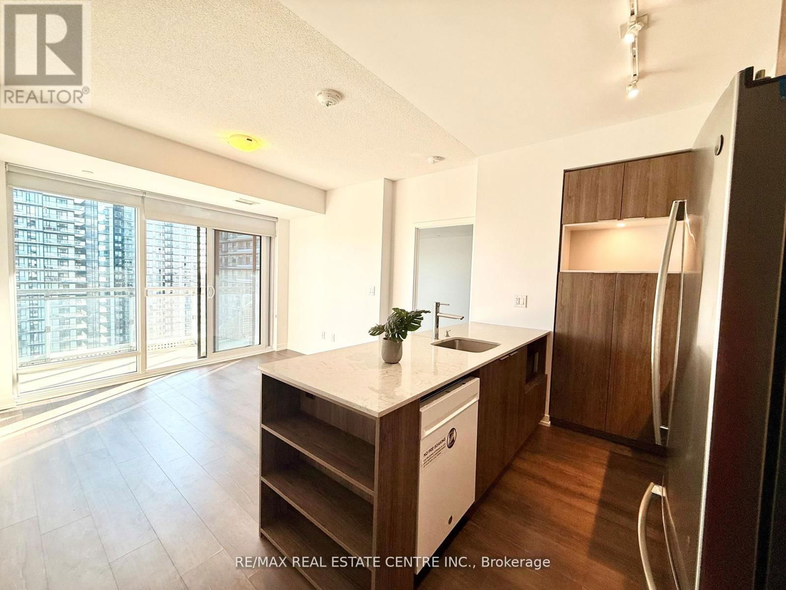 1322 - 2520 EGLINTON AVENUE Image 16