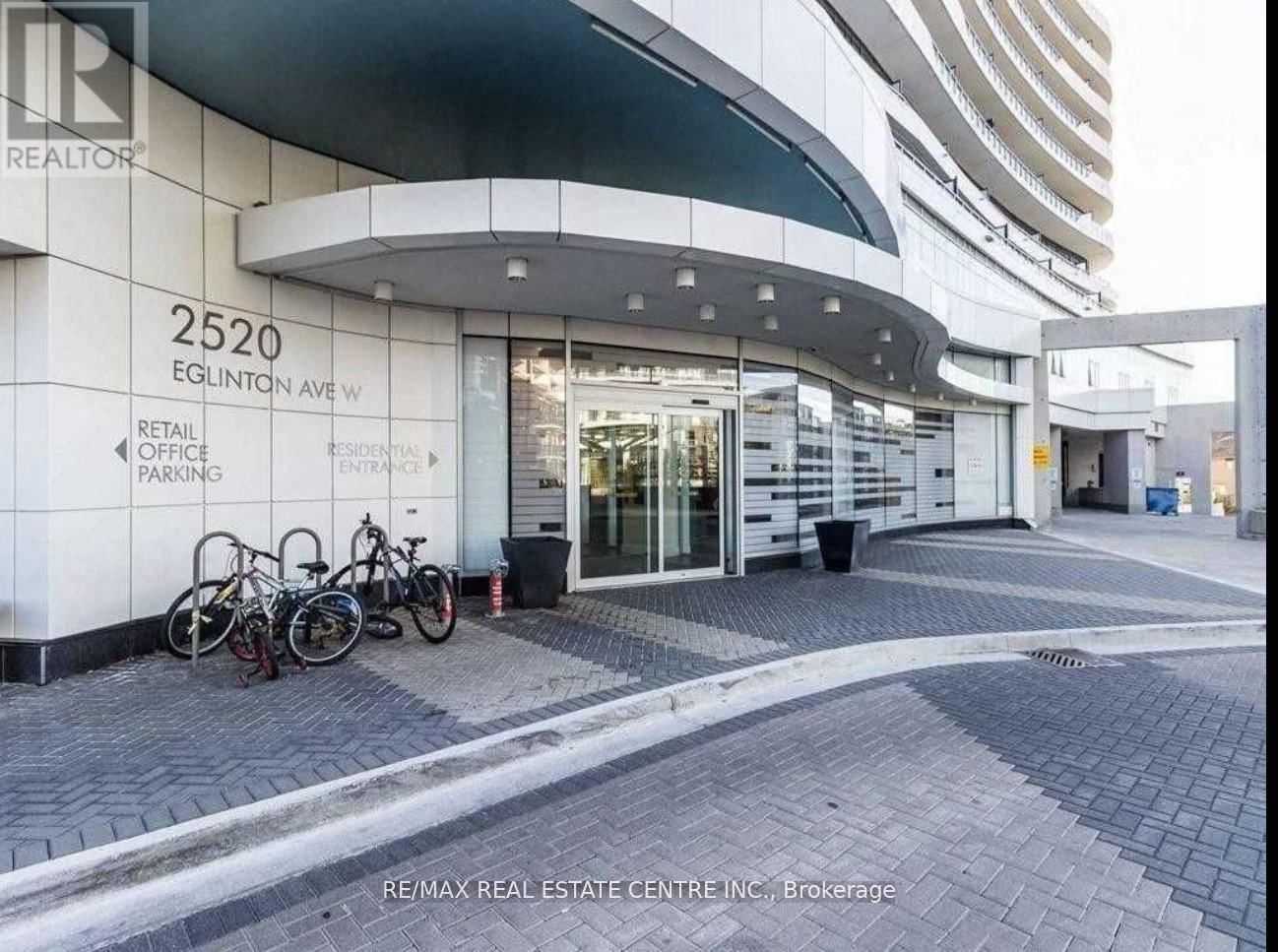 1322 - 2520 EGLINTON AVENUE Image 38
