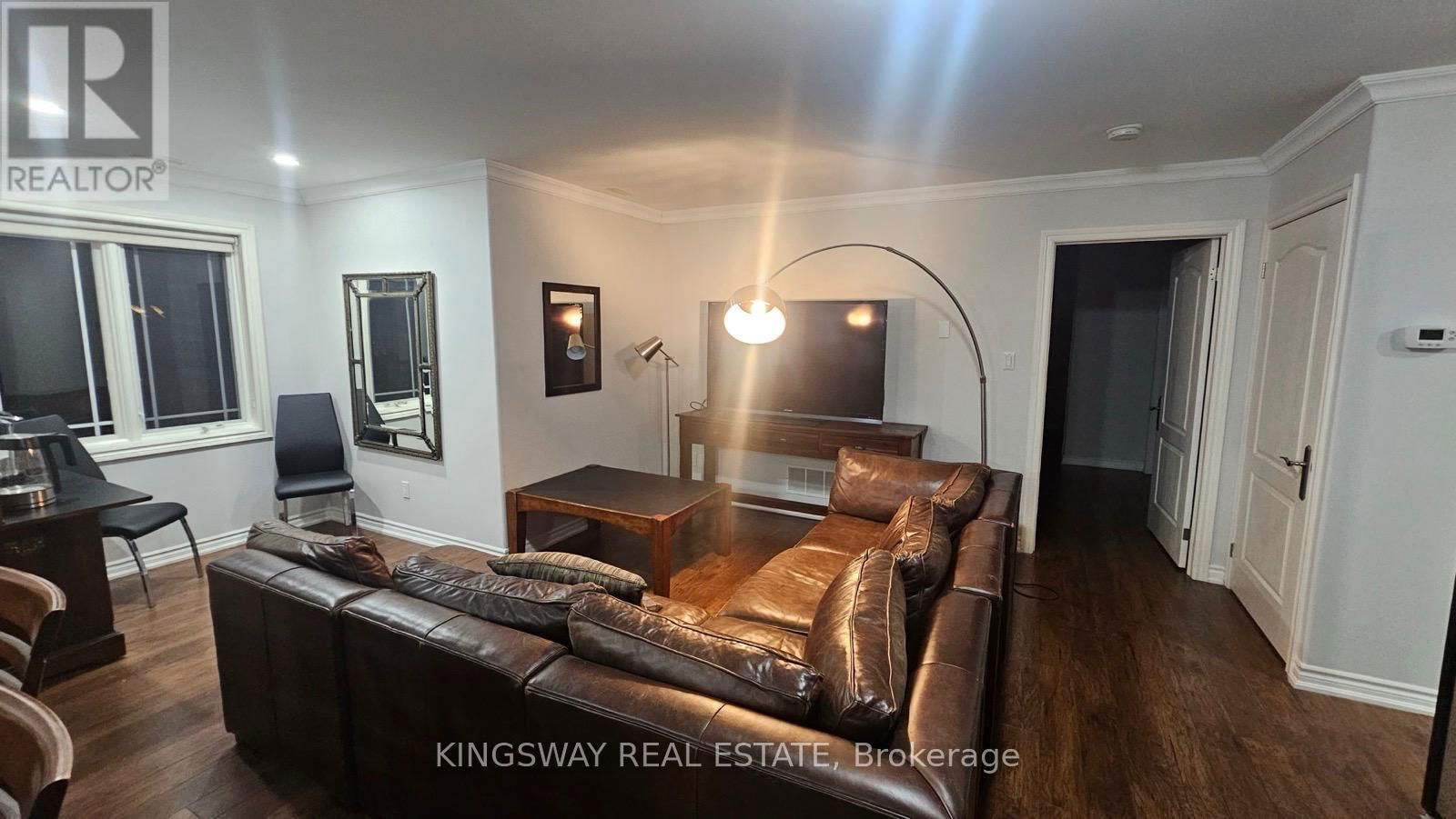 5164 NEW STREET Image 1
