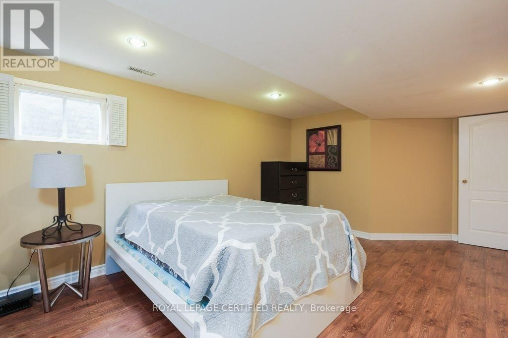 26 MADRID CRESCENT Image 32