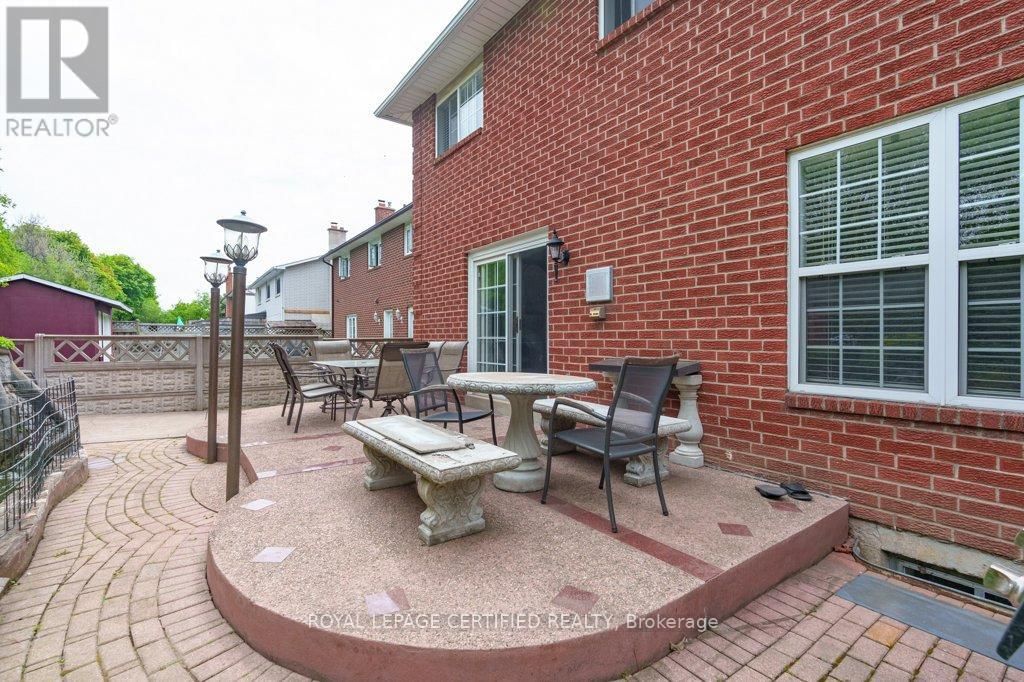 26 MADRID CRESCENT Image 40
