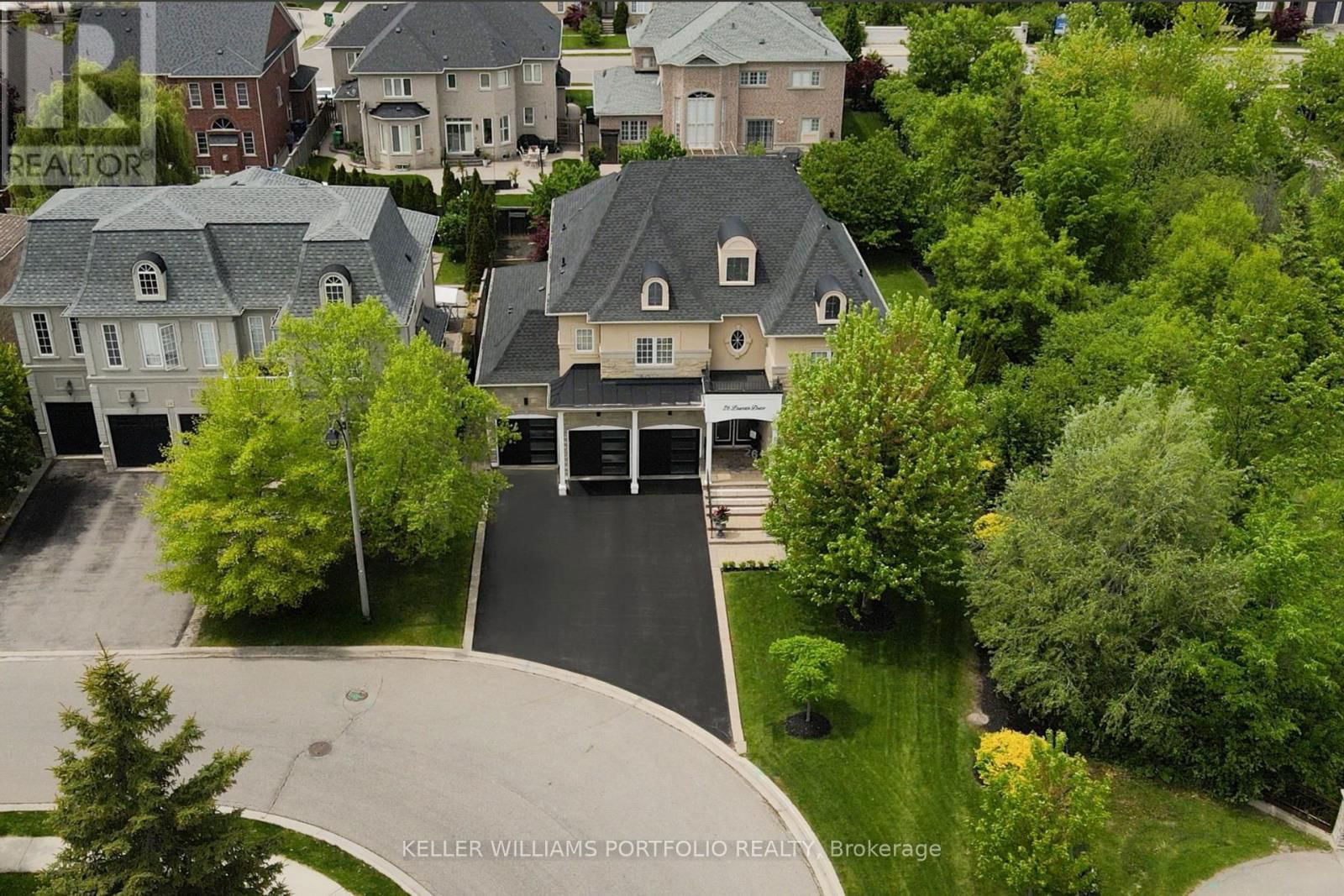 26 LOUVAIN DRIVE Image 1