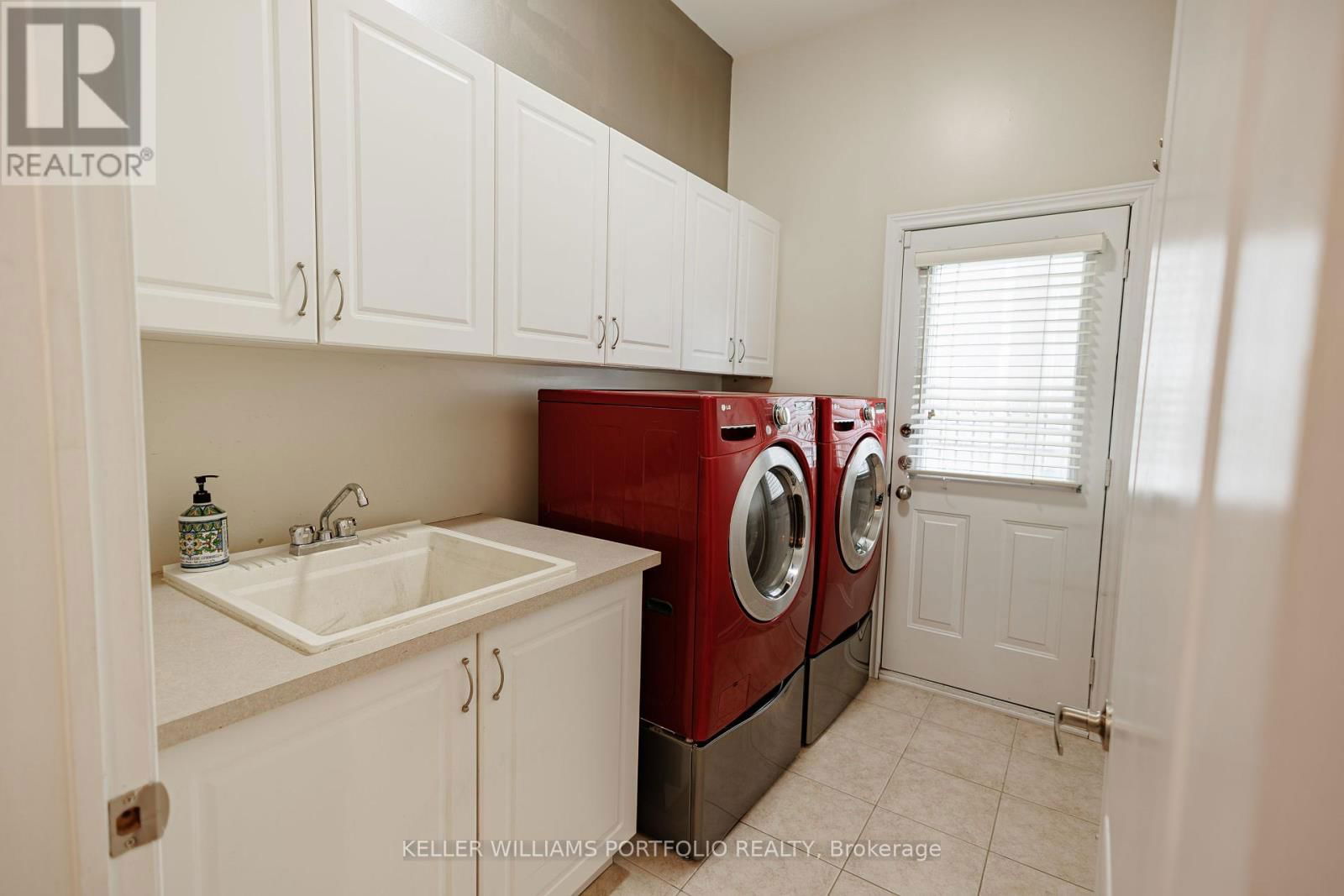 26 LOUVAIN DRIVE Image 17