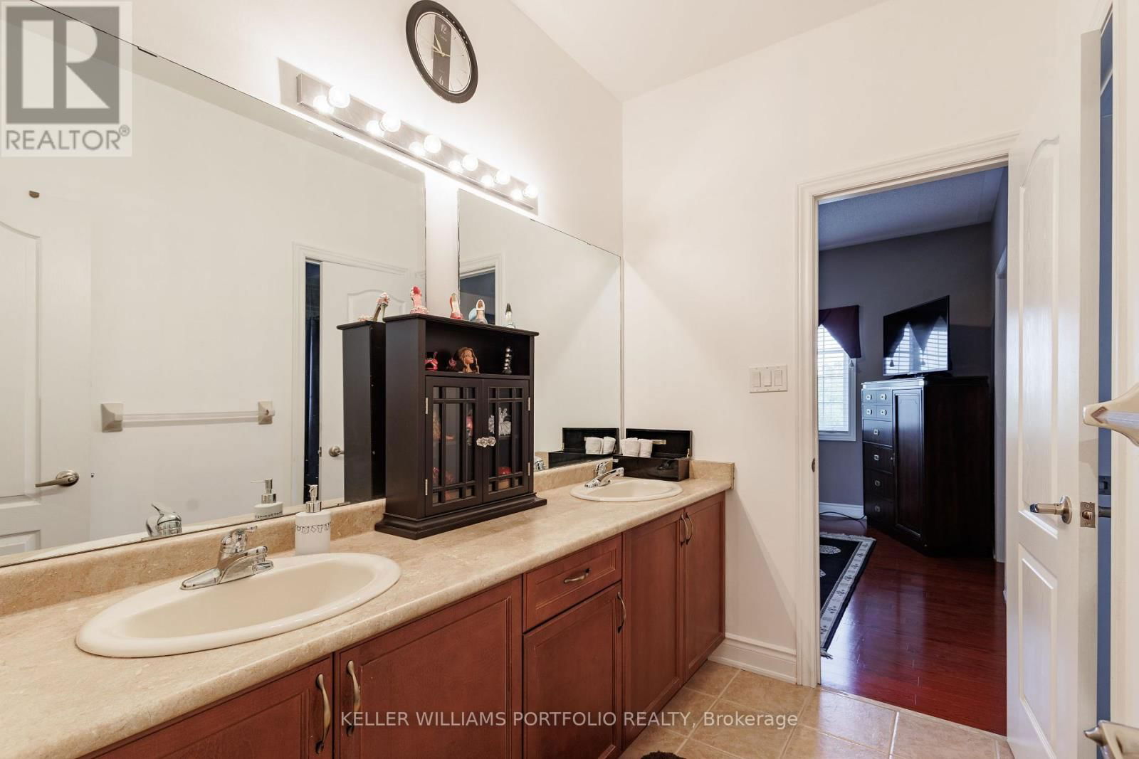 26 LOUVAIN DRIVE Image 31