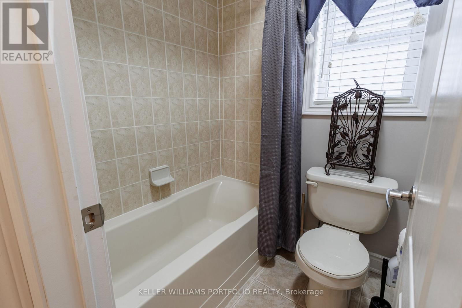 26 LOUVAIN DRIVE Image 32